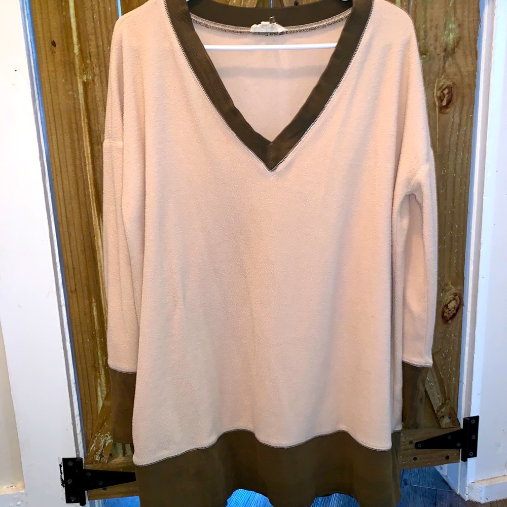 V-neck Long Sleeve Sweater/Tunic